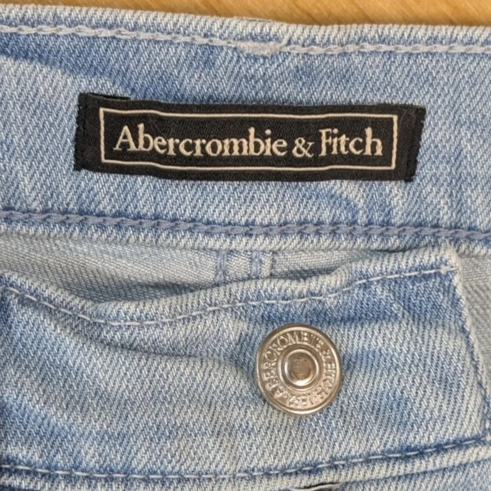 Abercrombie & Fitch Micro Mini Jean‎ Shorts Womens 2 Low Rise Y2K Light Wash